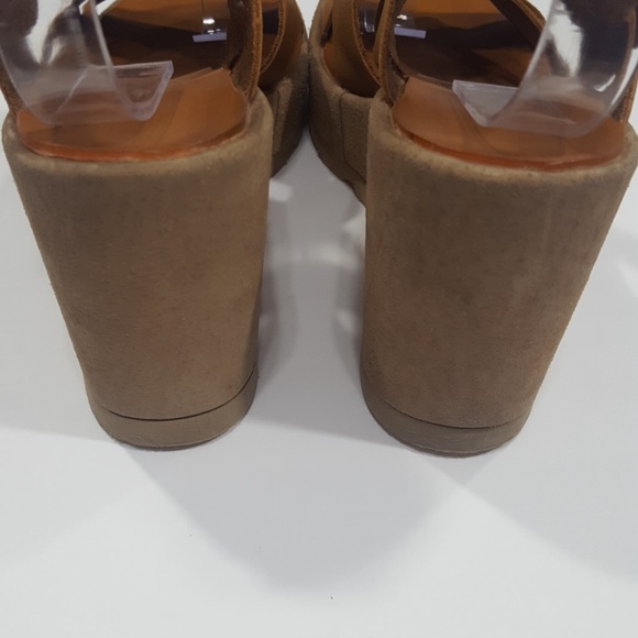 Sold via IG @vintagerunsdeepshop - Picture 4 of 8